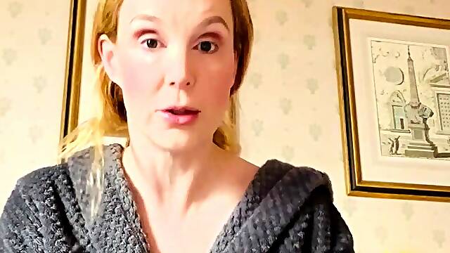 Busty Sexy Milf Solo Masturbation