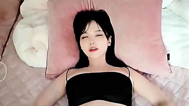 안보이는줄 알고 팬티내린 킥킥이 korean porn