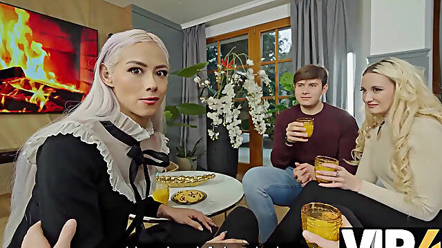 Cuckold boyfriend stays aside and watches his girlfriend fuck in ffm