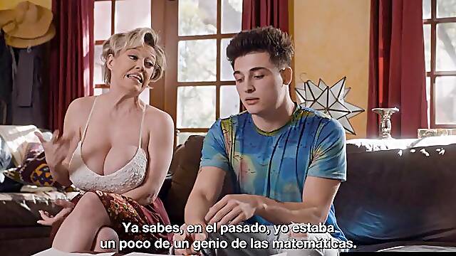 ADULT TIME - Horny Stud Is OBSESSED With Stepmommy Dee Williams s HUGE TITS! - SPANISH SUBTITLES: Porn