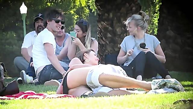 Naughty amateur teen has fun with her boyfriend in the park