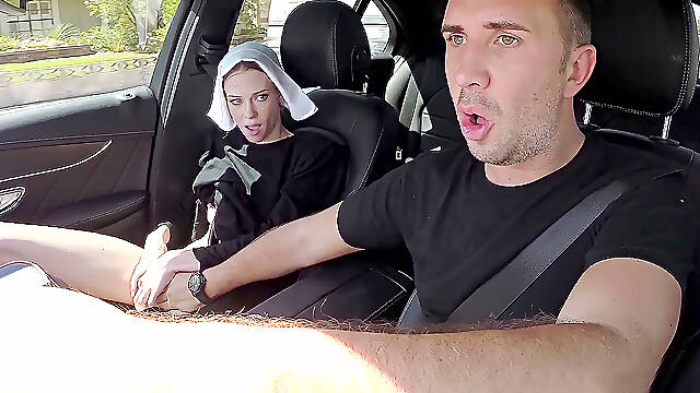 Hitchhiking nun Alexa Nova sucks Keirans schlong while he drives