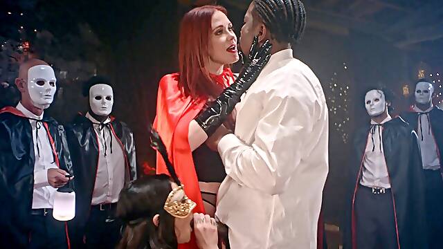 Deeper. Lulu, April, Jasmine & Isiah serve Mistress Maitland