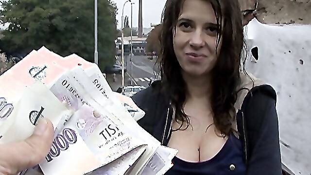 Czech College Girl Outdoor SEX for Cash