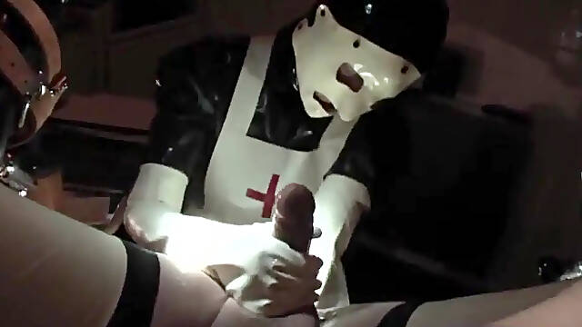 Rubber Nurse Agnes: Intense Analfisting with Latex Gloves