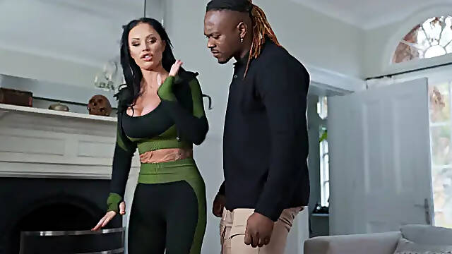 Brazzers: Seduced by Ex-Boyfriend Freaky T