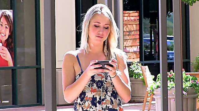 Divine angel Casy is flashing out her treasures