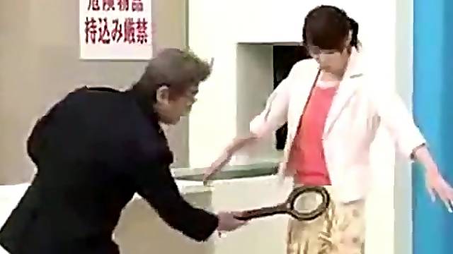 Super Funny Japanese Parody of TSA Airport Security