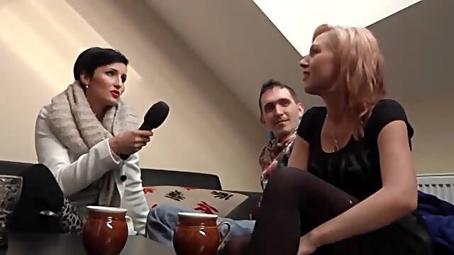 Real amateur pair love to bang in front of web camera