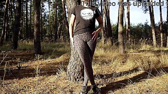 Hot Hotty Teasing Her Chunky Camel Toe In Yoga Panties