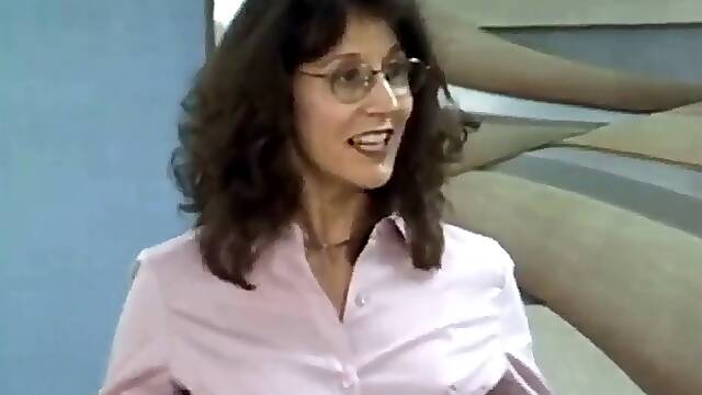 Disobedient secretaries