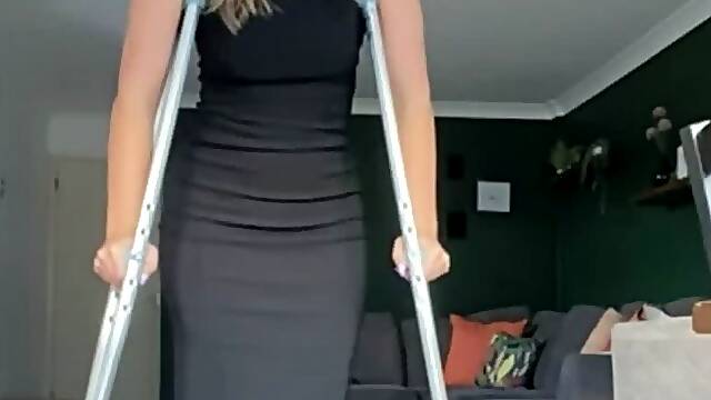 Amputee SBK super sexy showing herself for you on crutches and a sexy dress