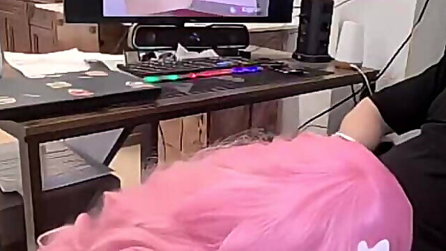 New Video! My Boyfriend Got Horny Watching Me Fuck Someone Else, and He Wanted to Hit Me Really Hard at the Gym