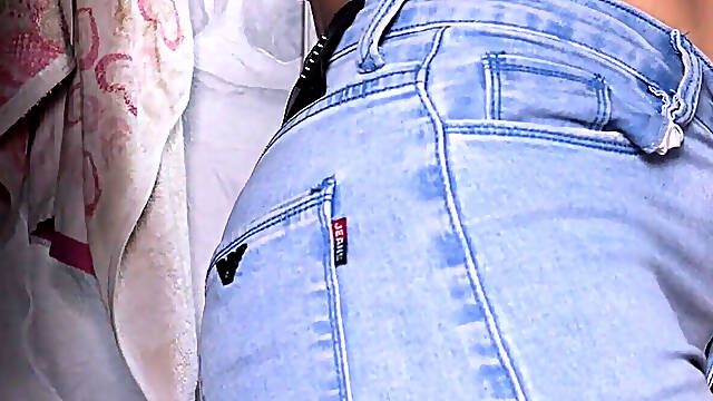 Jerking off and Cumming on My Maid's Denim Ass (free Use)